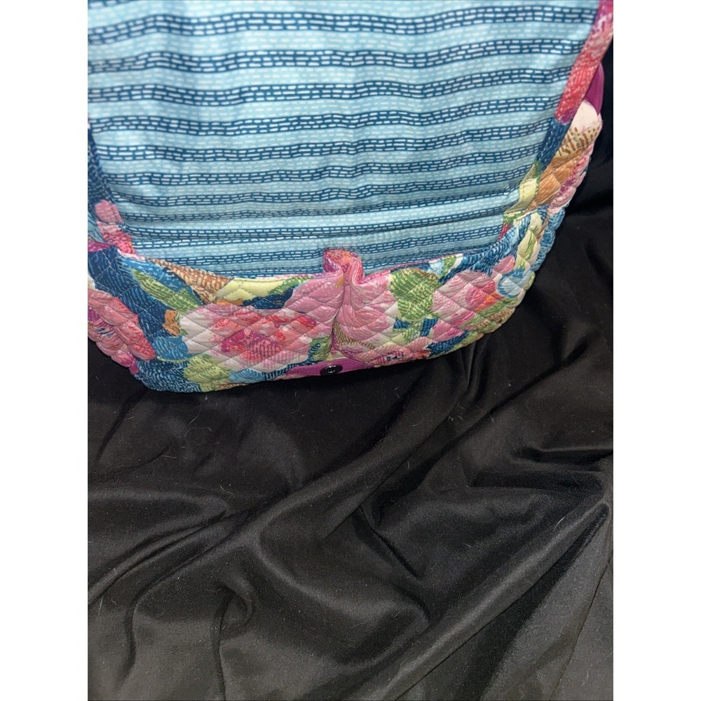 NWT Vera Bradley Cotton Carson Shoulder Purse 'Superbloom' pattern & Two Straps - Picture 7 of 9